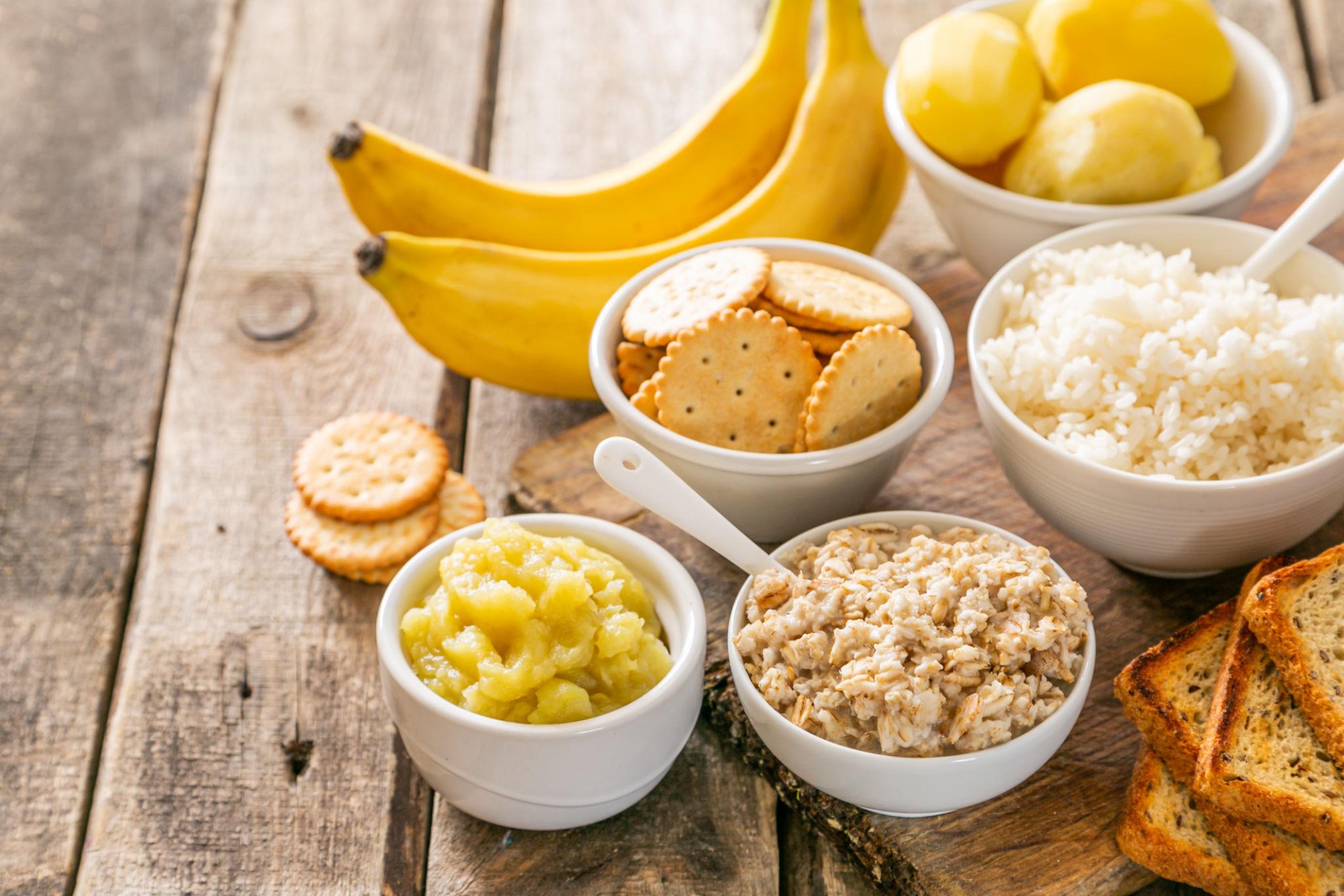 Balanced plate examples emphasizing gentle choices and fluids
